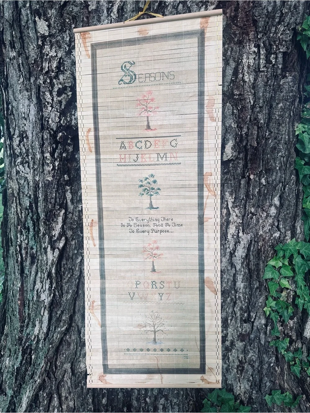 Vintage 1985 Hot Air Balloon Bamboo Roll Up Calendar Wall Hanging Americana